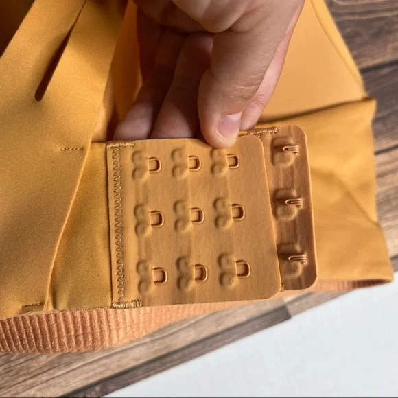 Lululemon AirSupport Bra Size 32DD NWT Warm Apricot/Silver Blue (High Support) - Picture 7 of 11